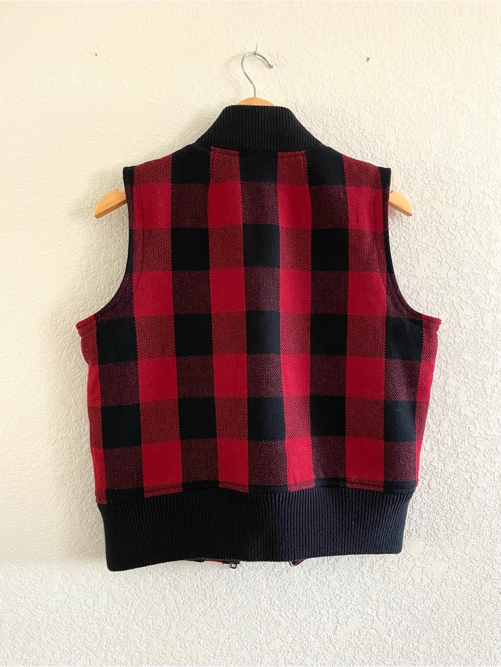 •Madewell• Red and Black Wool Buffalo Check Lumberjack Vest Sz Medium - Picture 6 of 12